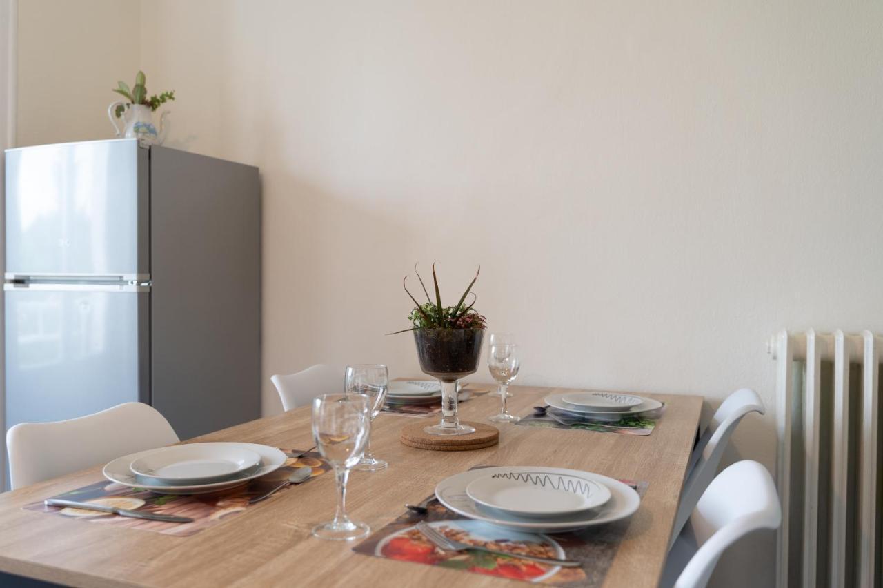 L'Appartement A Cardaillac Rodez Exteriör bild