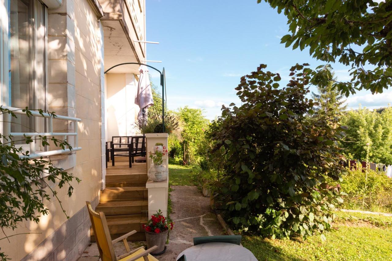 L'Appartement A Cardaillac Rodez Exteriör bild